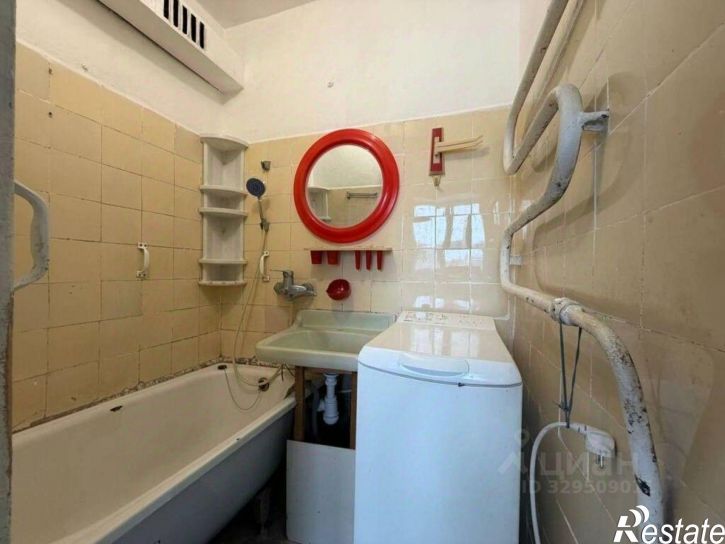 3-комн квартира ул Рихарда Зорге, 21,  д. 21
