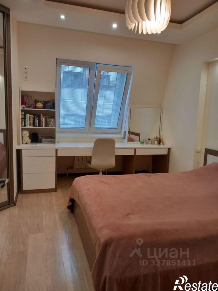 3-комн квартира проспект Октября, 152/1,  д. 152/1