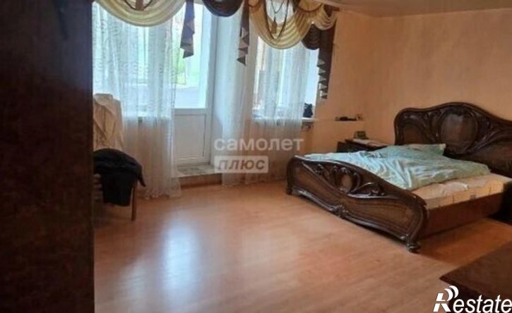 4-комн квартира улица Софьи Перовской, 11,  д. 11