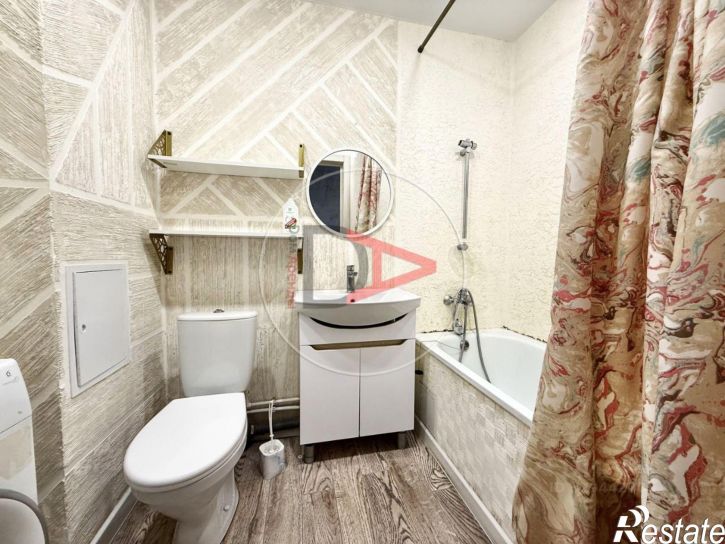 2-комн квартира ул Евгения Столярова, 3/1,  д. 3/1