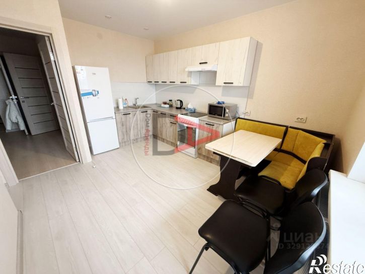 3-комн квартира ул Дмитрия Купцова, 2,  д. 2