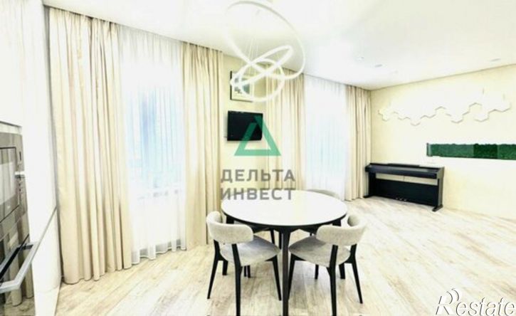 4-комн квартира ул Комарова, 8,  д. 8