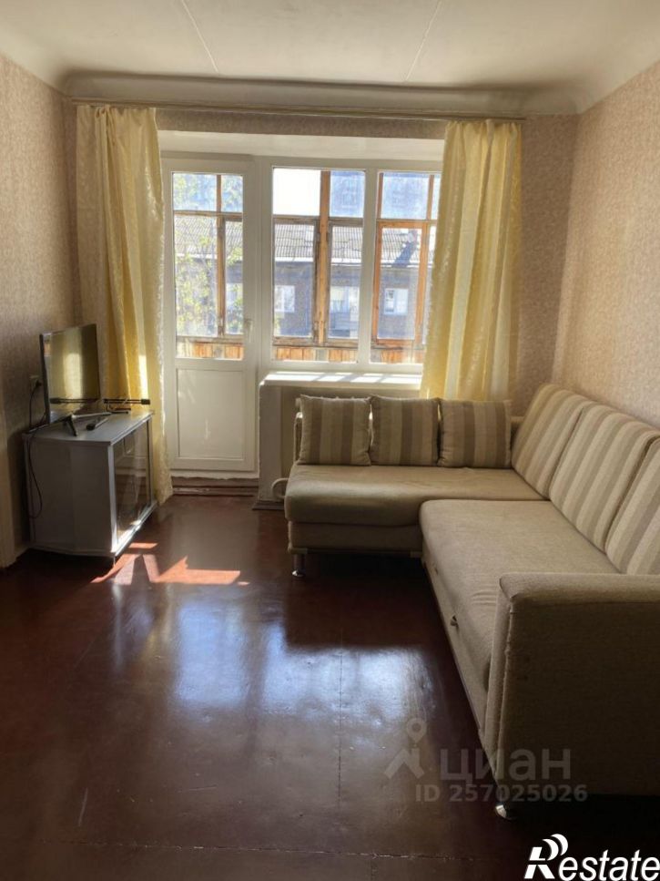 2-комн квартира пр-кт Октября, 62,  д. 62