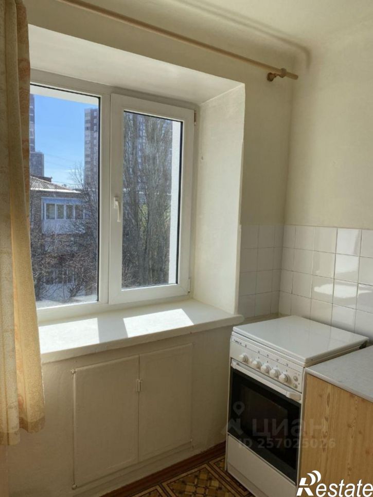 2-комн квартира пр-кт Октября, 62,  д. 62
