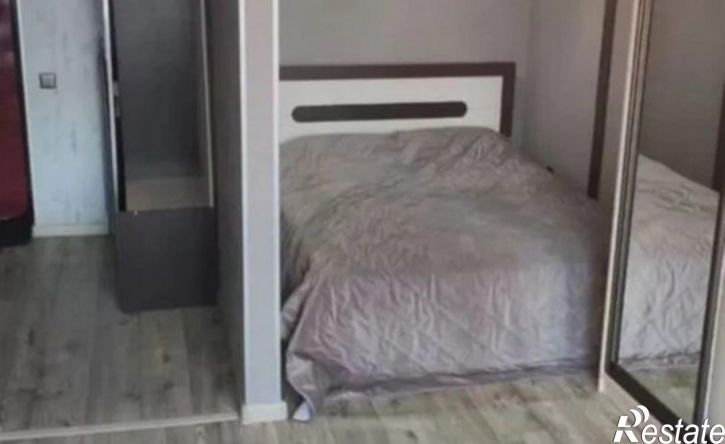 1-комн квартира улица Комарова, 18/1,  д. 18/1