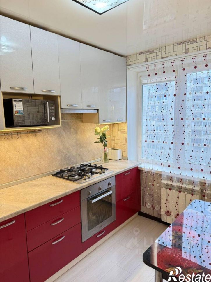 3-комн квартира ул Софьи Перовской, 23,  д. 23