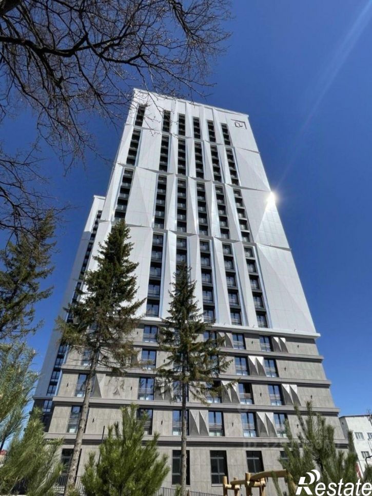 3-комн квартира ул Братьев Кадомцевых, 15,  д. 15