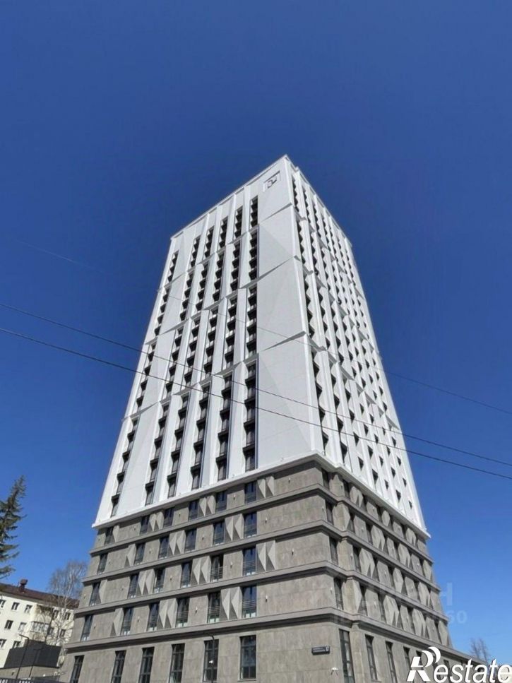 3-комн квартира ул Братьев Кадомцевых, 15,  д. 15