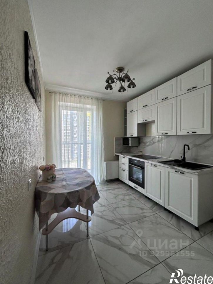 2-комн квартира улица Героя Зорина, 5,  д. 5