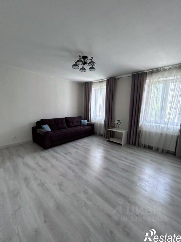 2-комн квартира улица Героя Зорина, 5,  д. 5