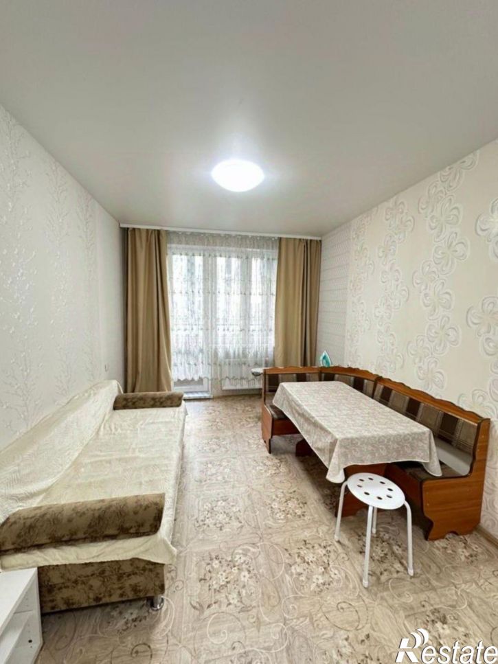 2-комн квартира Яркий б-р, 5,  д. 5