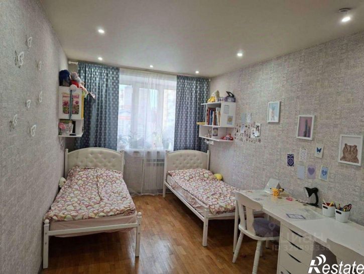 3-комн квартира улица Юрия Гагарина, 14,  д. 14