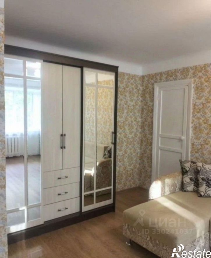 2-комн квартира пр-кт Октября, 93/4,  д. 93/4