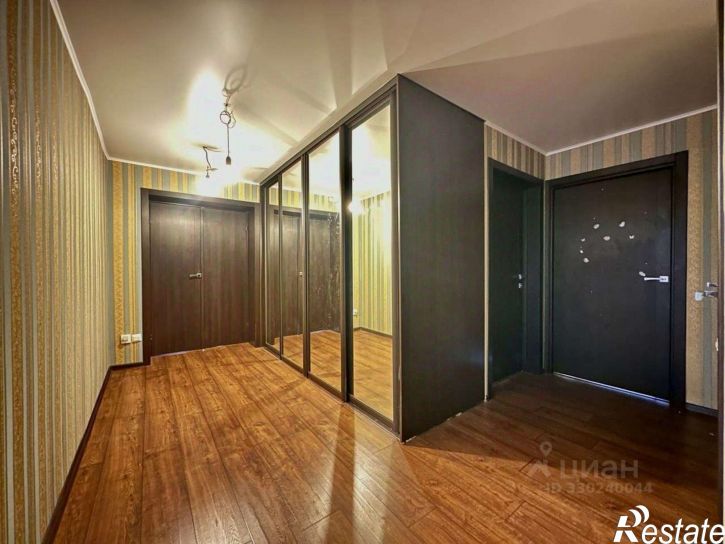 3-комн квартира ул Менделеева, 217,  д. 217