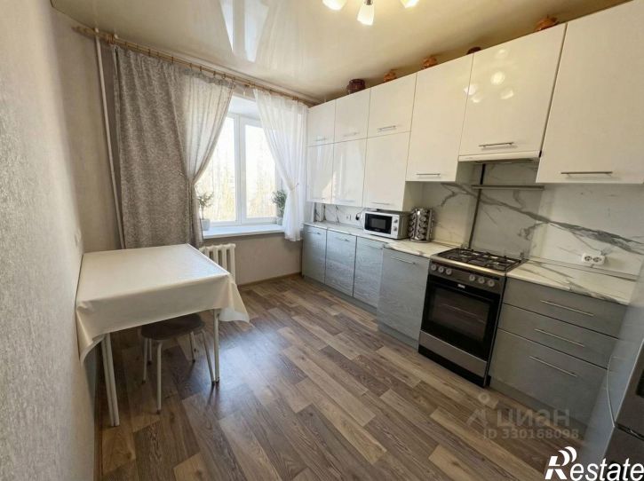 2-комн квартира улица Юрия Гагарина, 38,  д. 38