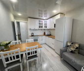 2-комн, 65кв м, этаж 11/12 улица Комарова, 8