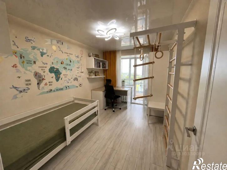 2-комн квартира улица Комарова, 8,  д. 8