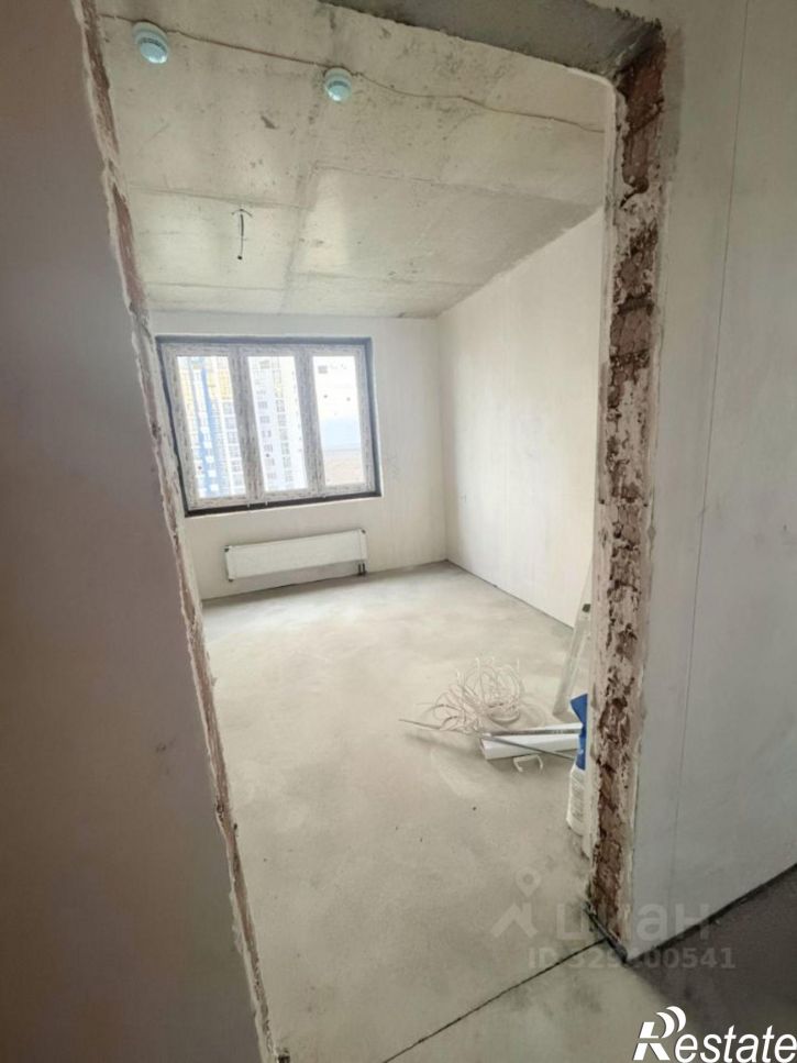 3-комн квартира улица Евгения Столярова, 13,  д. 13