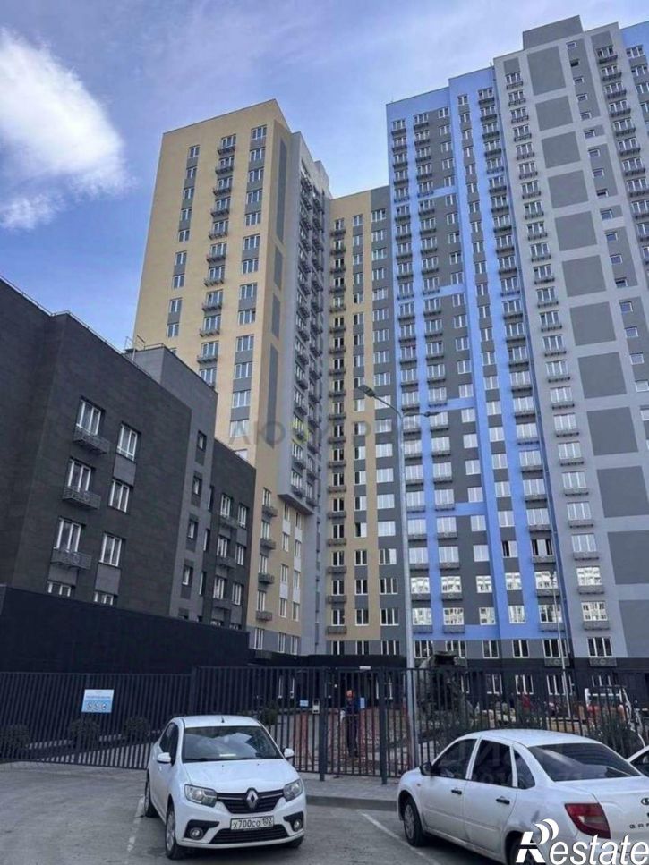 3-комн квартира ул Летчиков, 2 3,  д. 2 3,  к. 3