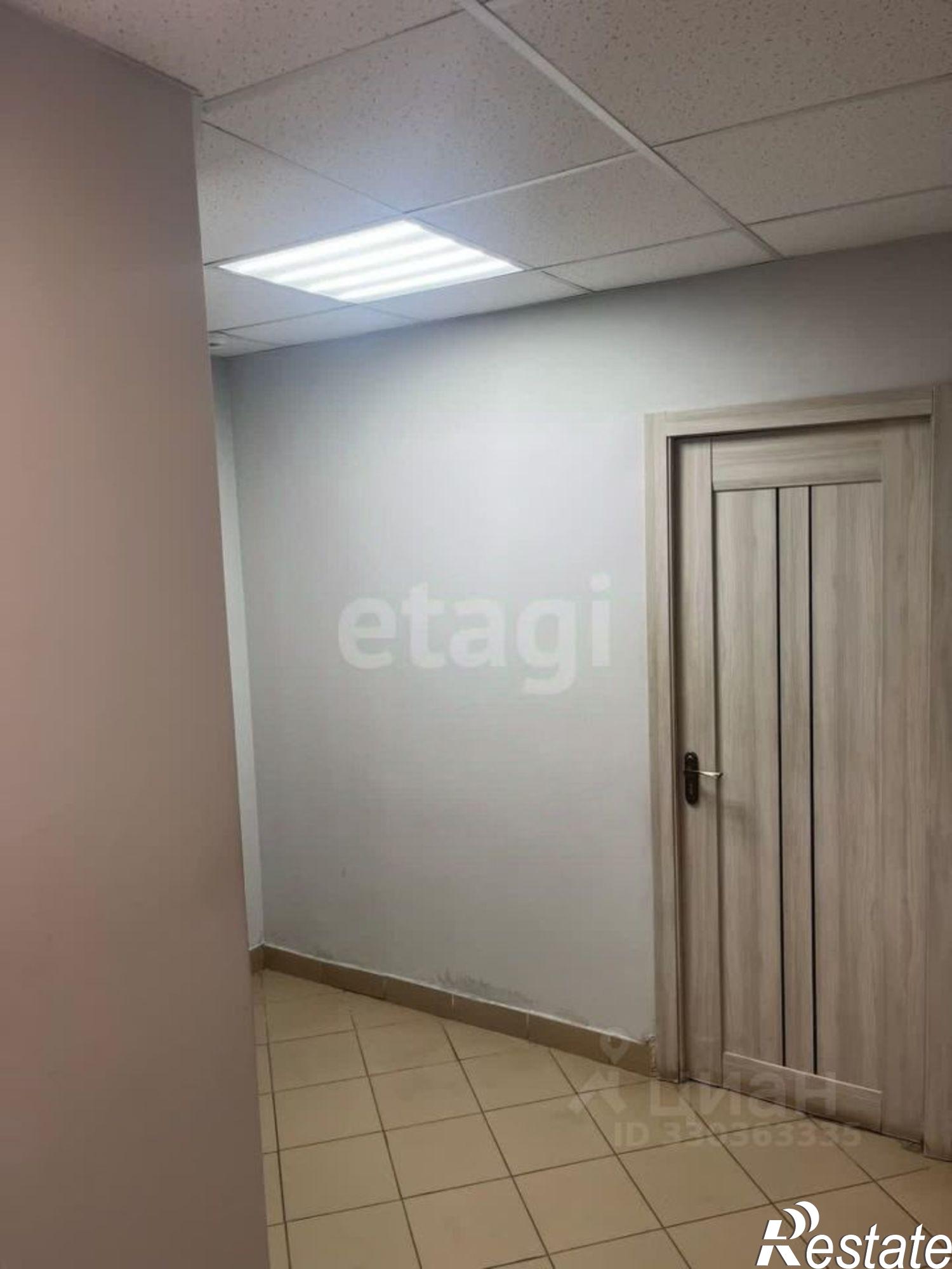 Купить офис, помещение под офис за 11 900 200 рублей на ул Максима Рыльского, 12