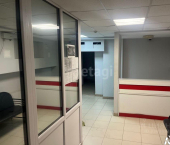 офис 290 кв м, этаж 1/19 ул Максима Рыльского, 12
