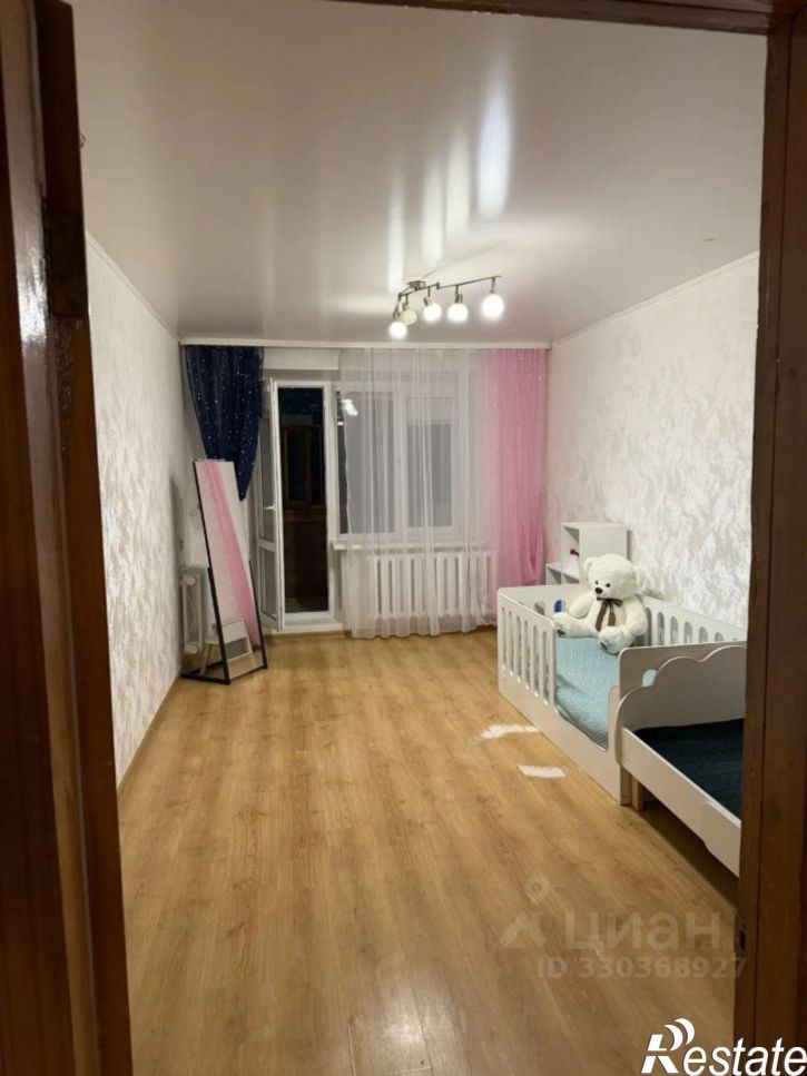 3-комн квартира улица Адмирала Макарова, 18/1,  д. 18/1