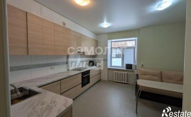 3-комн квартира улица Левченко, 4,  д. 4