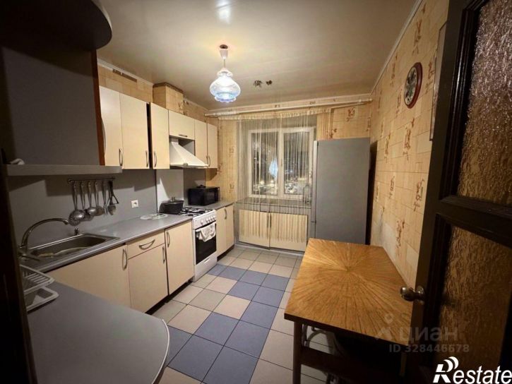4-комн квартира улица Ирендык, 4,  д. 4