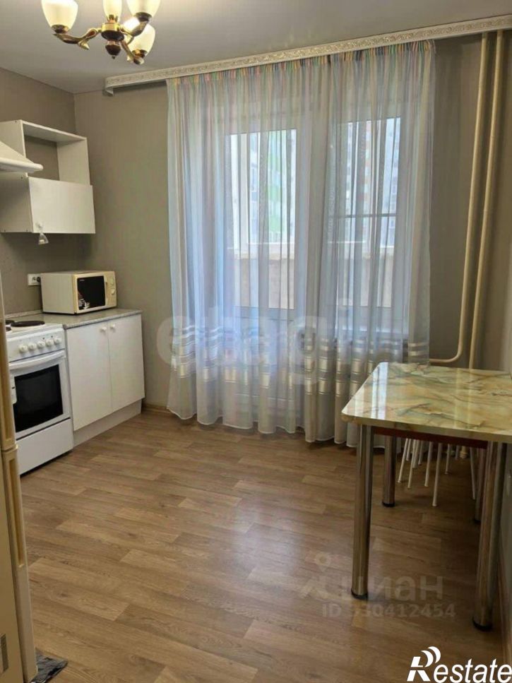 1-комн квартира ул Генерала Ишбулатова, 8/2,  д. 8/2