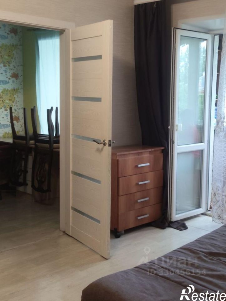 3-комн квартира пр-кт Октября, 82,  д. 82