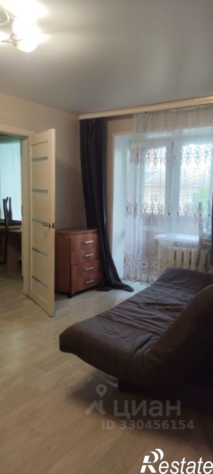 3-комн квартира пр-кт Октября, 82,  д. 82
