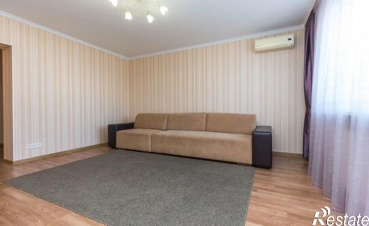 3-комн квартира ул Цюрупы, 76,  д. 76