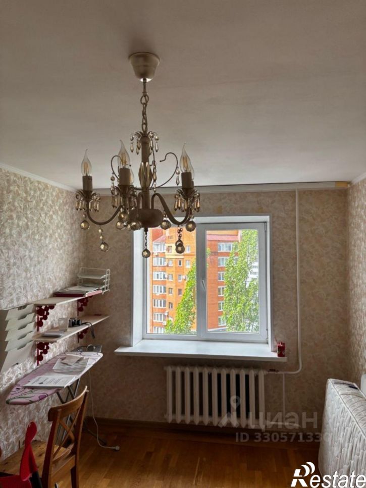 4-комн квартира улица Генерала Горбатова, 11/1,  д. 11/1