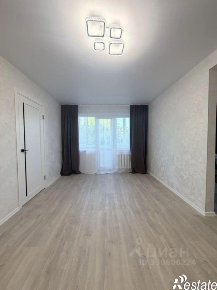 2-комн квартира ул Коммунаров, 3,  д. 3