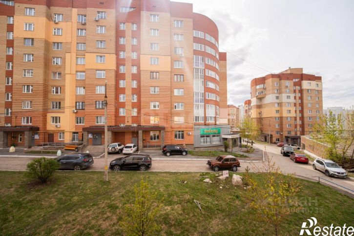 2-комн квартира Высотная улица, 10/1,  д. 10/1