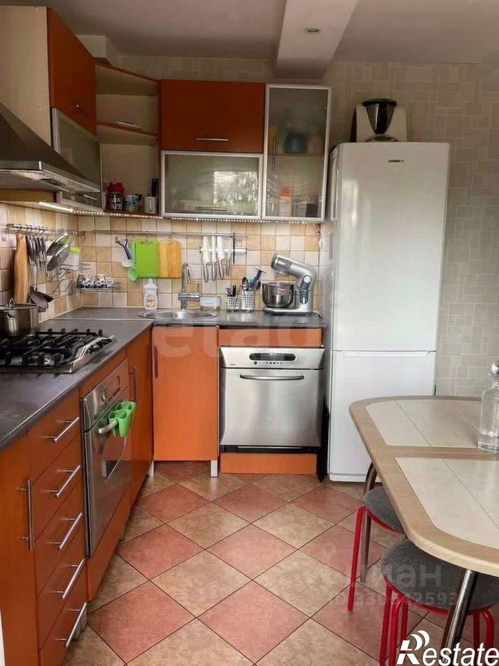3-комн квартира ул Рихарда Зорге, 49,  д. 49