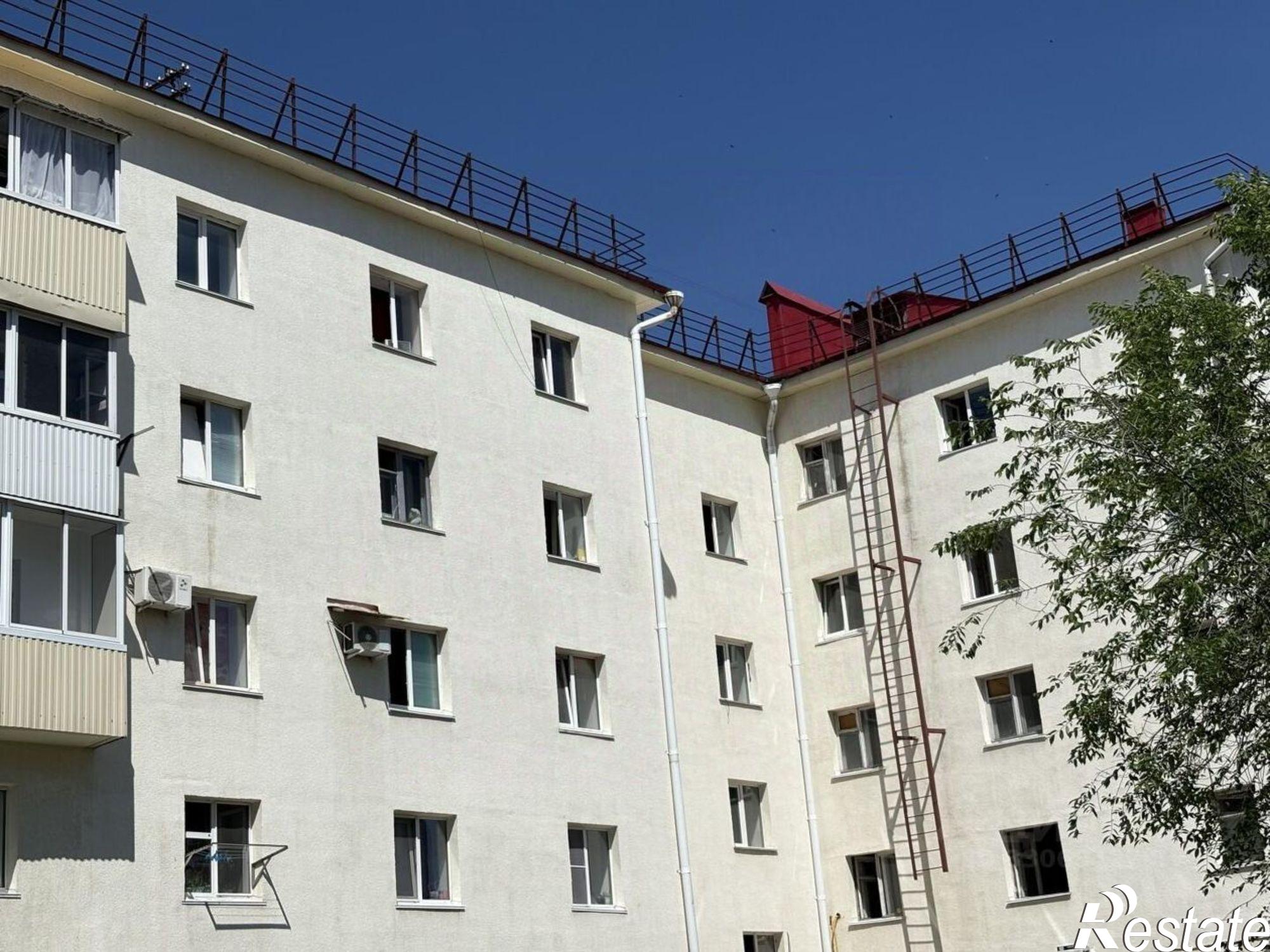 Купить комнату за 2 800 000 рублей на проспект Октября, 10