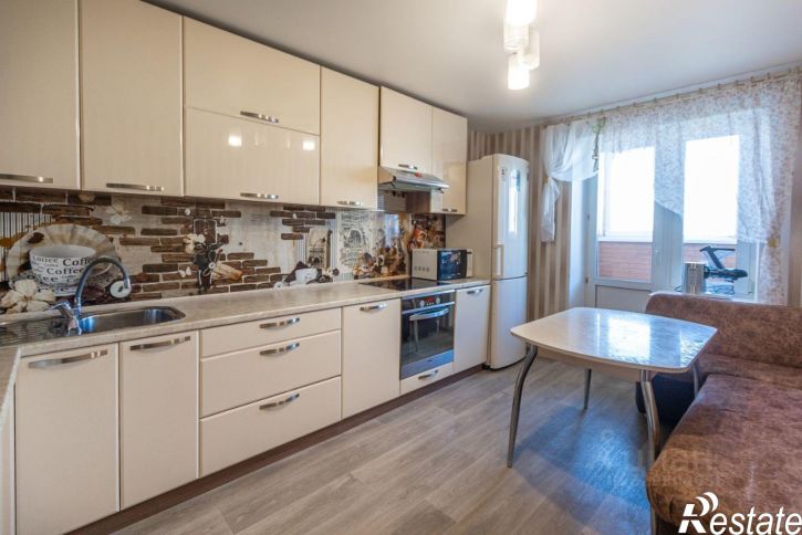 2-комн квартира Интернациональная улица, 15,  д. 15