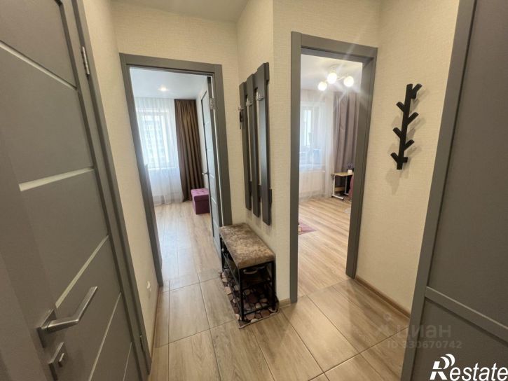 2-комн квартира улица Генерала Ишбулатова, 8,  д. 8