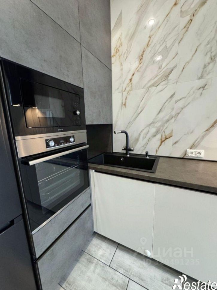 2-комн квартира улица Блюхера, 3 к8,  д. 3 к8