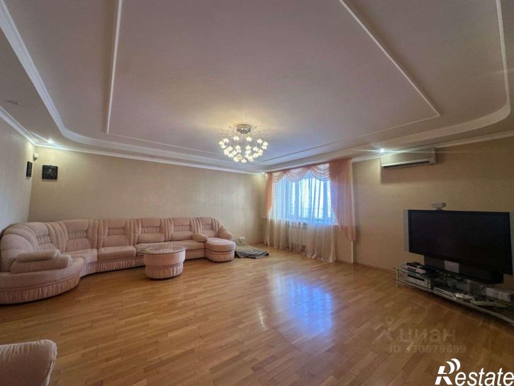 4-комн квартира улица Карла Маркса, 53/1,  д. 53/1