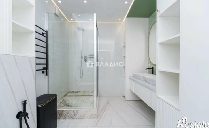 4-комн квартира ул Бехтерева, 10,  д. 10
