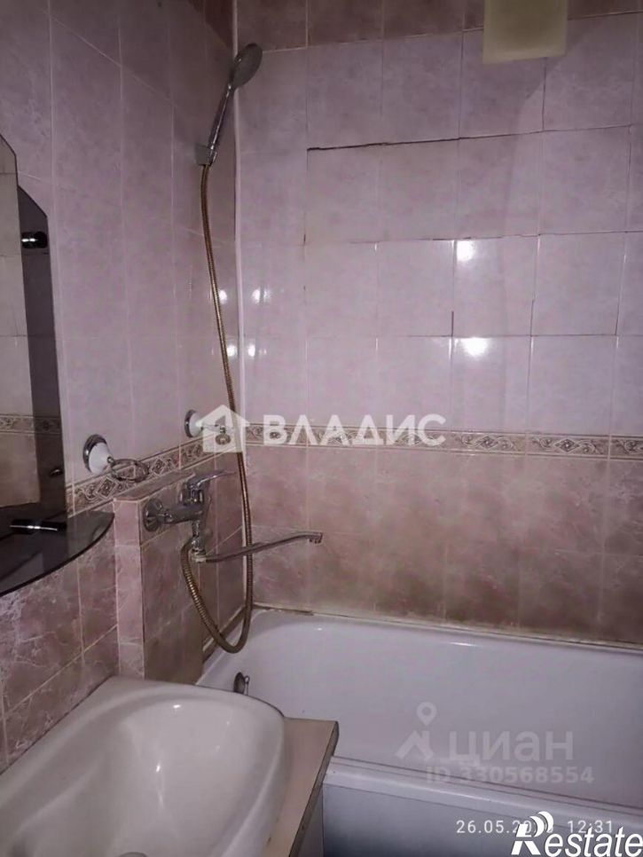 3-комн квартира улица Адмирала Макарова, 22,  д. 22