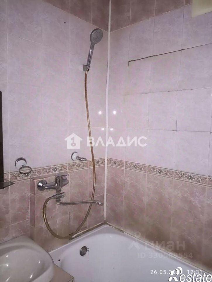 3-комн квартира улица Адмирала Макарова, 22,  д. 22