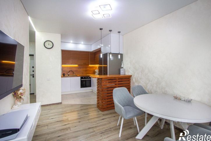 4-комн квартира улица Энтузиастов, 15,  д. 15