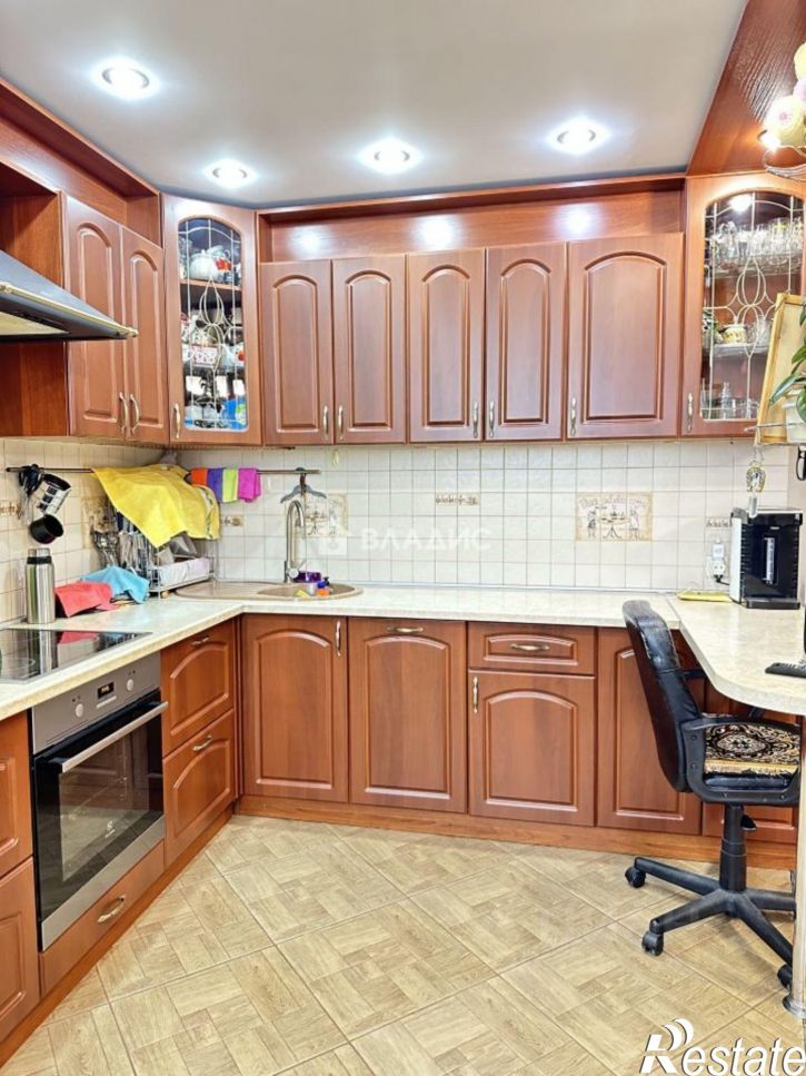 3-комн квартира улица Ахметова, 30/1,  д. 30/1