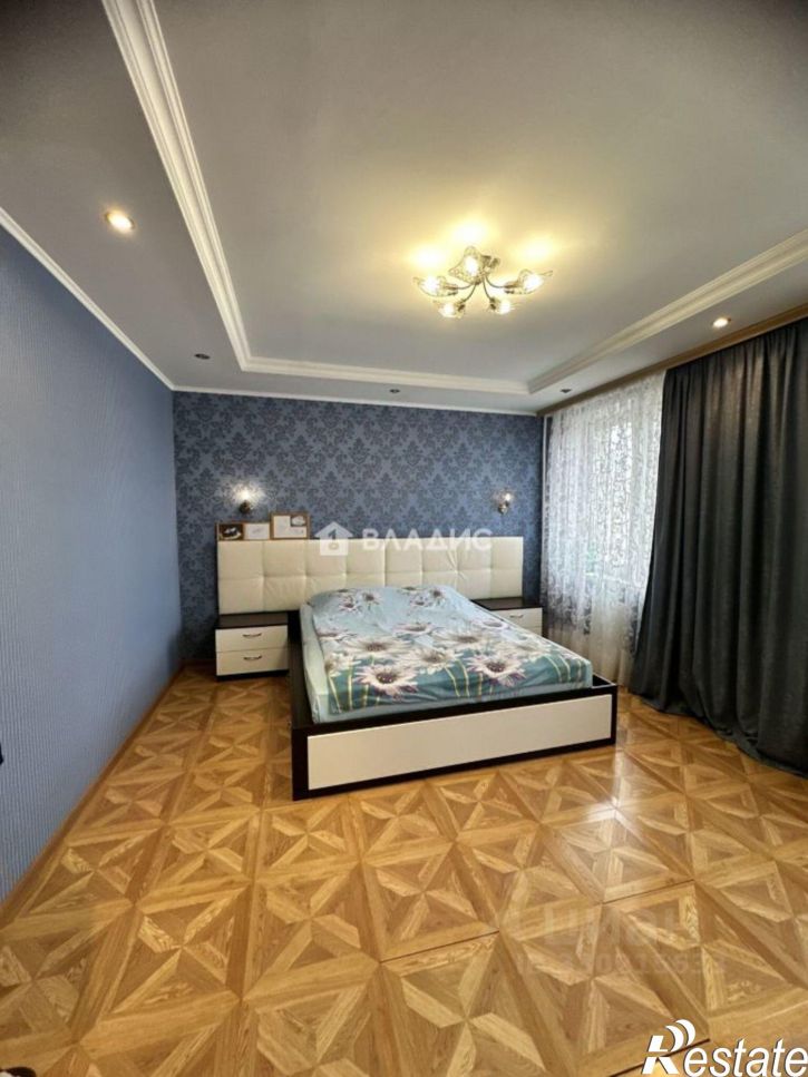 3-комн квартира улица Ахметова, 30/1,  д. 30/1