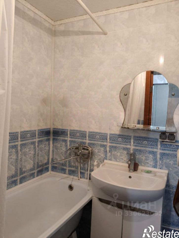 2-комн квартира ул Адмирала Ушакова, 62,  д. 62