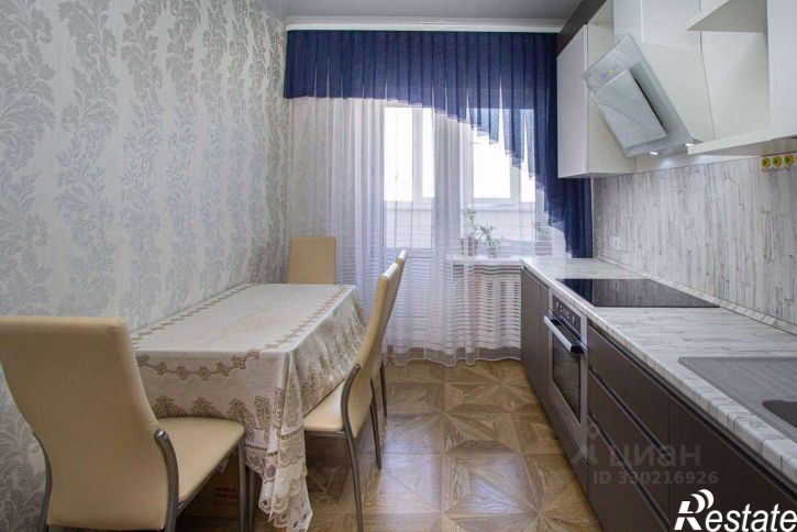 3-комн квартира ул Российская, 25,  д. 25