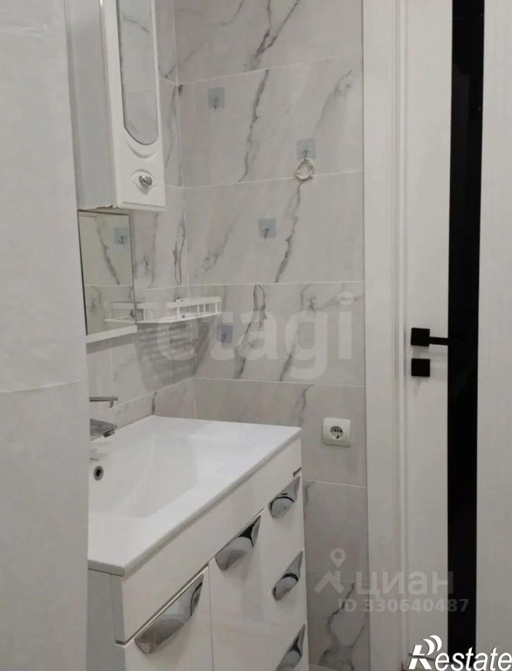 3-комн квартира улица Геологов, 53,  д. 53